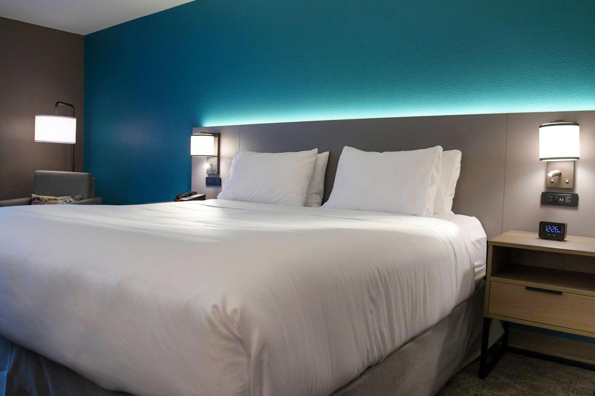 Comfort Inn & Suites Nw Milwaukee Germantown المظهر الخارجي الصورة