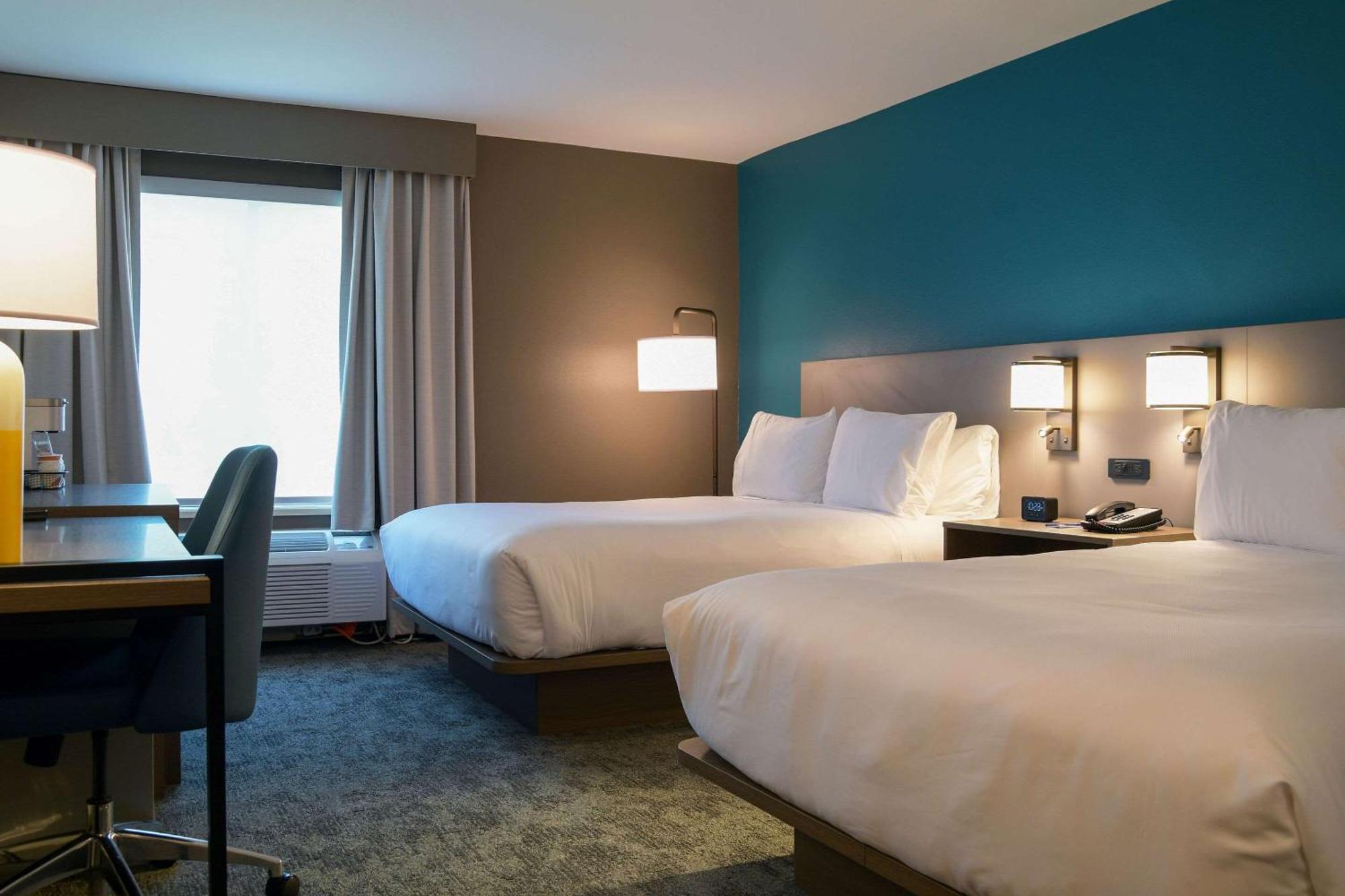 Comfort Inn & Suites Nw Milwaukee Germantown المظهر الخارجي الصورة