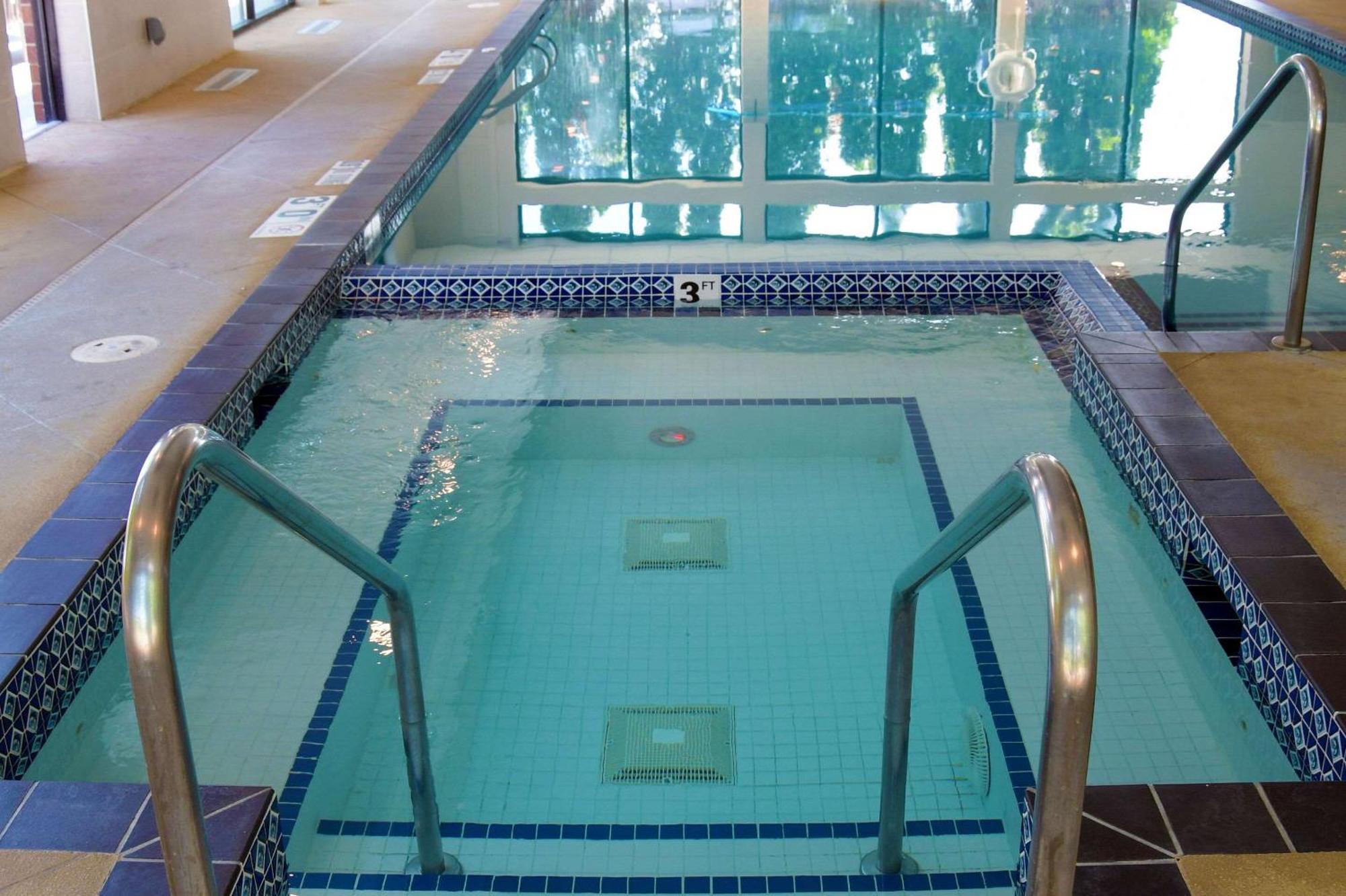 Comfort Inn & Suites Nw Milwaukee Germantown المظهر الخارجي الصورة