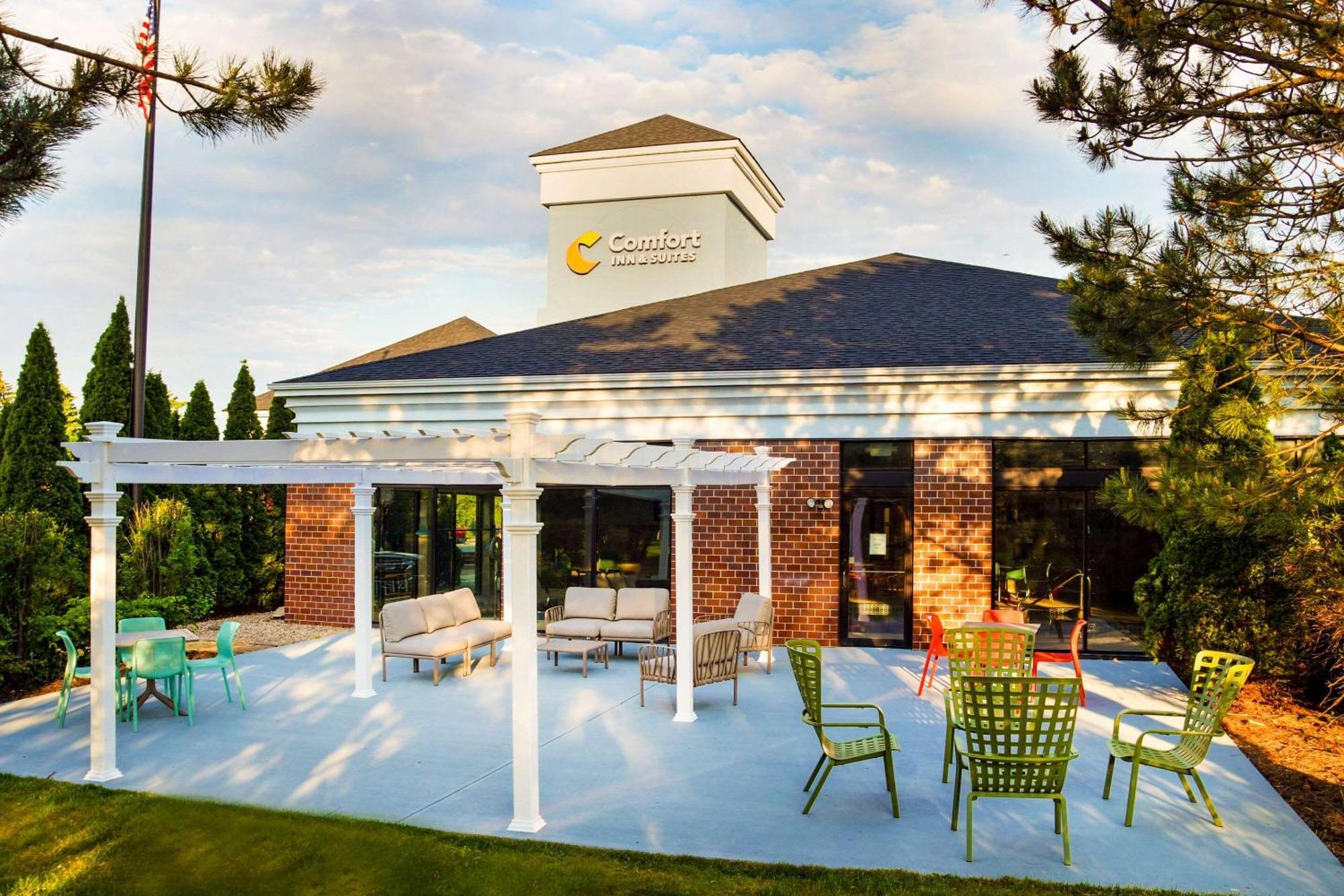 Comfort Inn & Suites Nw Milwaukee Germantown المظهر الخارجي الصورة