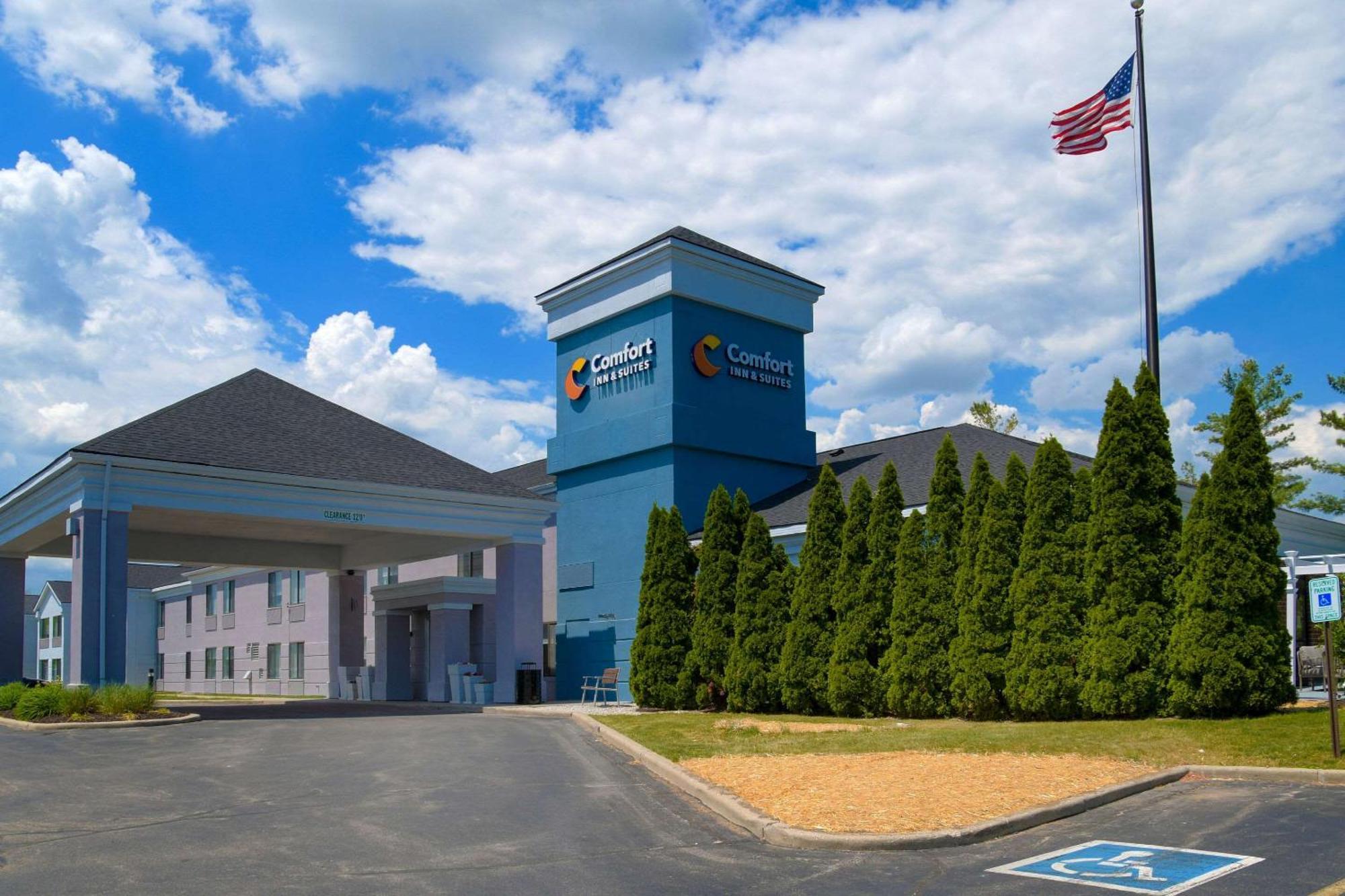 Comfort Inn & Suites Nw Milwaukee Germantown المظهر الخارجي الصورة