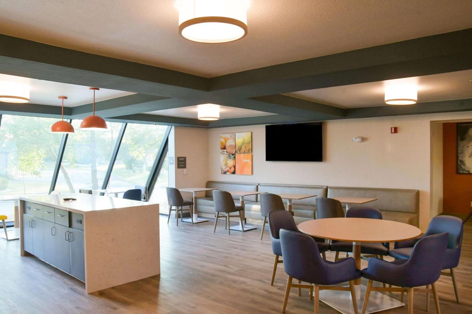 Comfort Inn & Suites Nw Milwaukee Germantown المظهر الخارجي الصورة