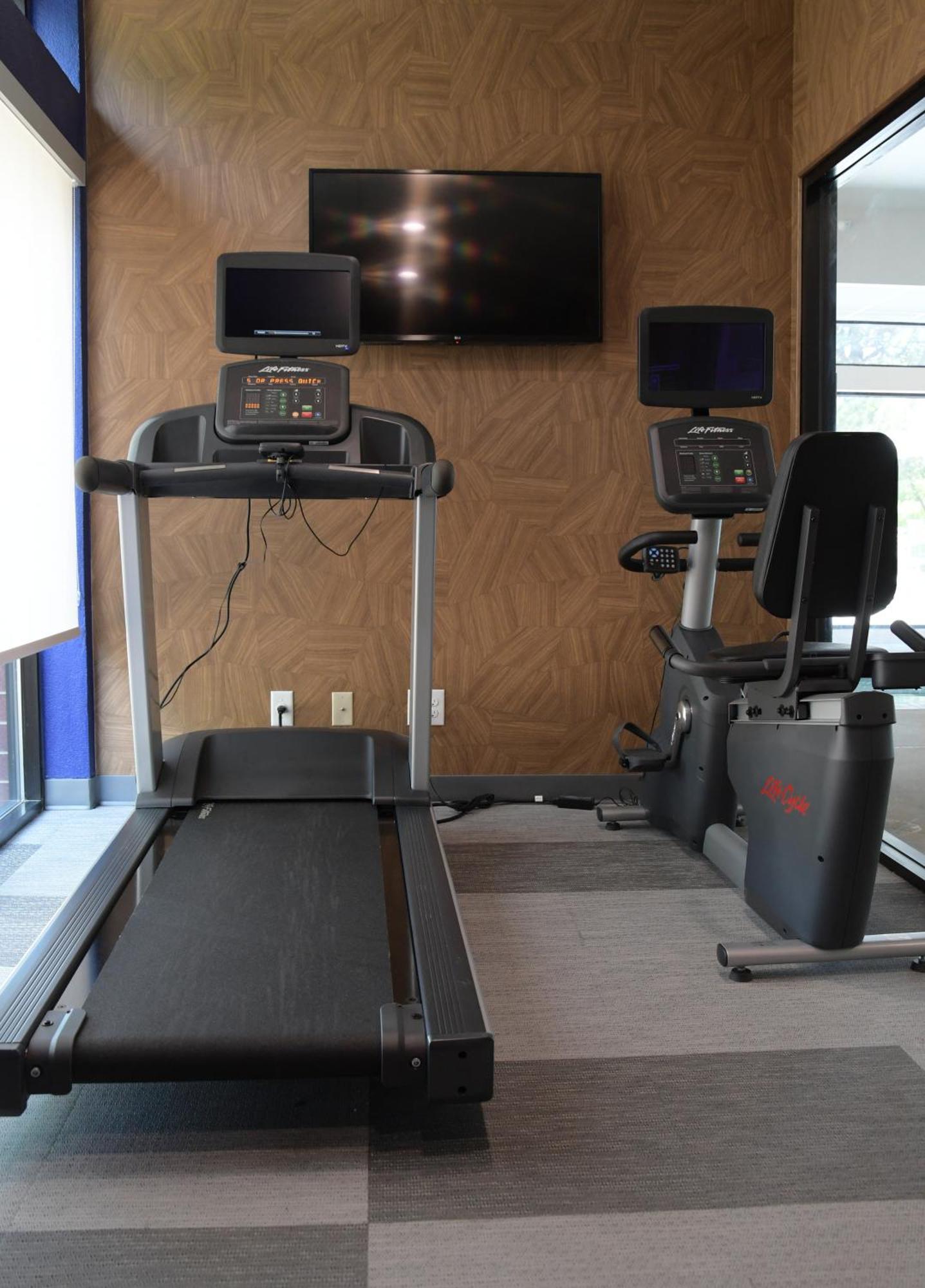 Comfort Inn & Suites Nw Milwaukee Germantown المظهر الخارجي الصورة